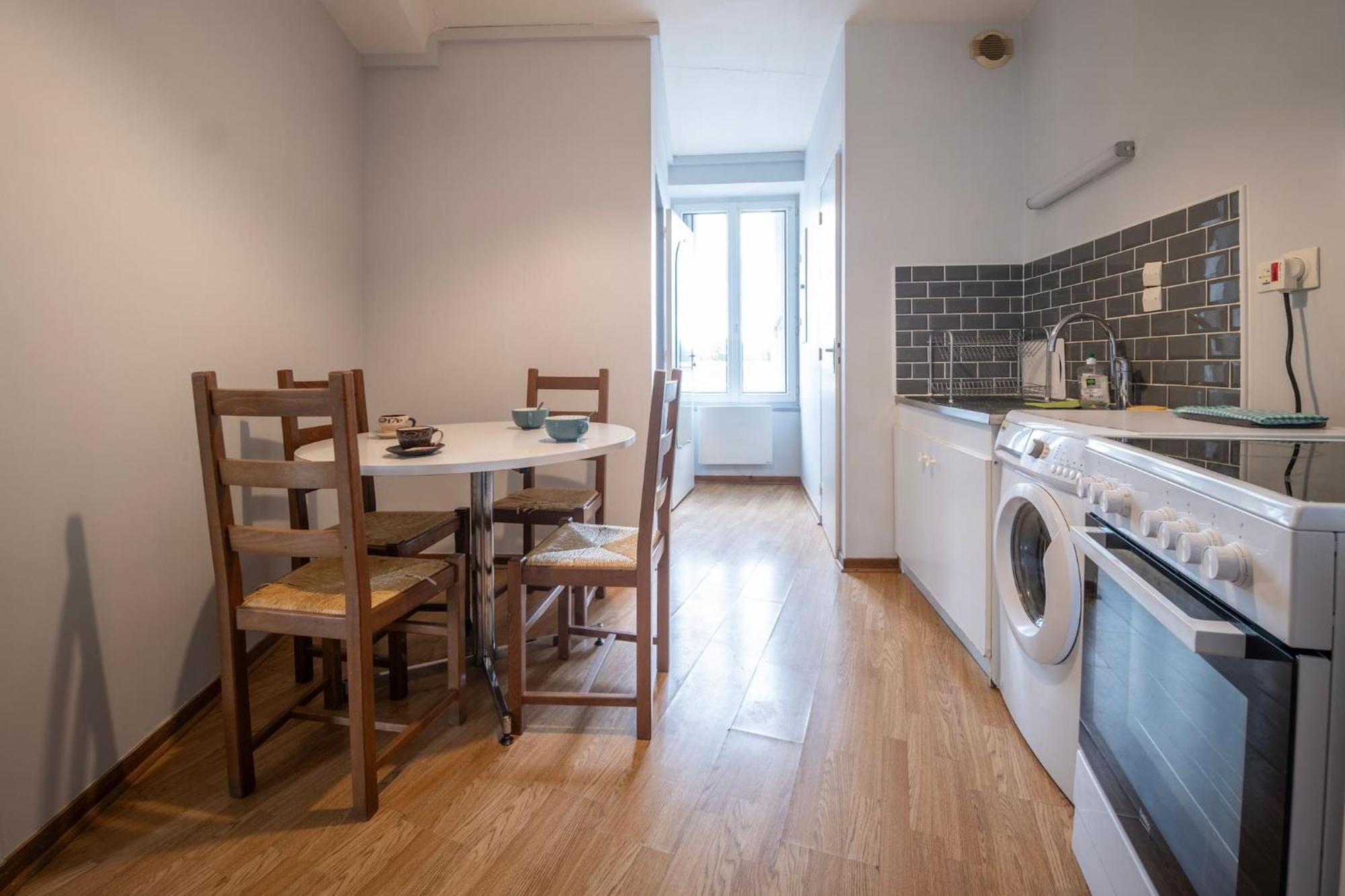 Grand Studio ✰ 35M² ✰ Centre ✰ 4Pers/2Lits ✰ Cuisine ✰ Wifi Candé Zewnętrze zdjęcie
