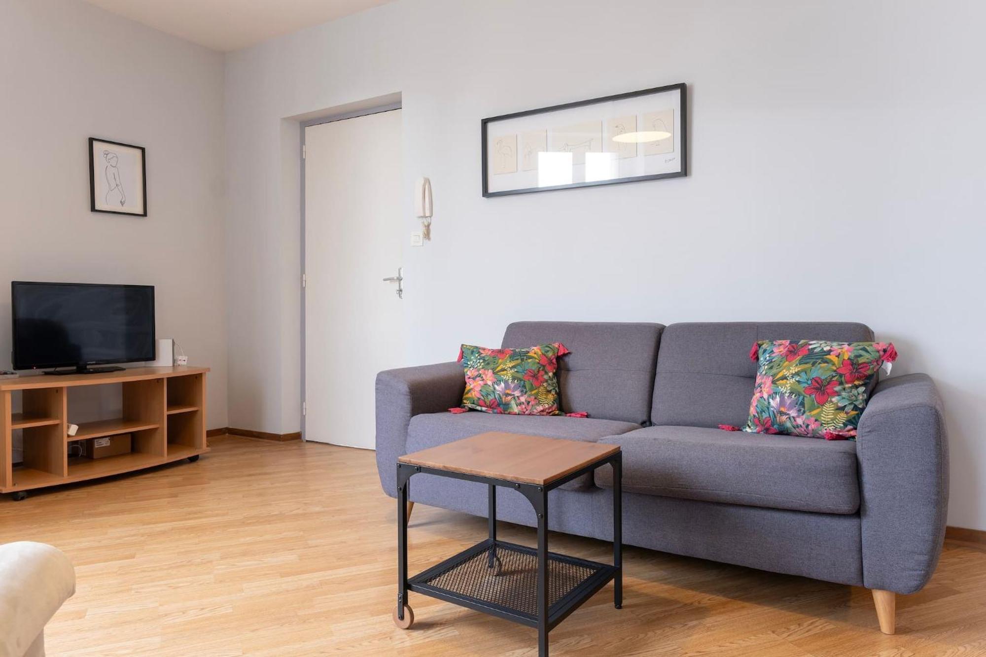 Grand Studio ✰ 35M² ✰ Centre ✰ 4Pers/2Lits ✰ Cuisine ✰ Wifi Candé Zewnętrze zdjęcie